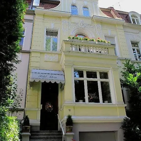 Villa Flora Hotel 3*